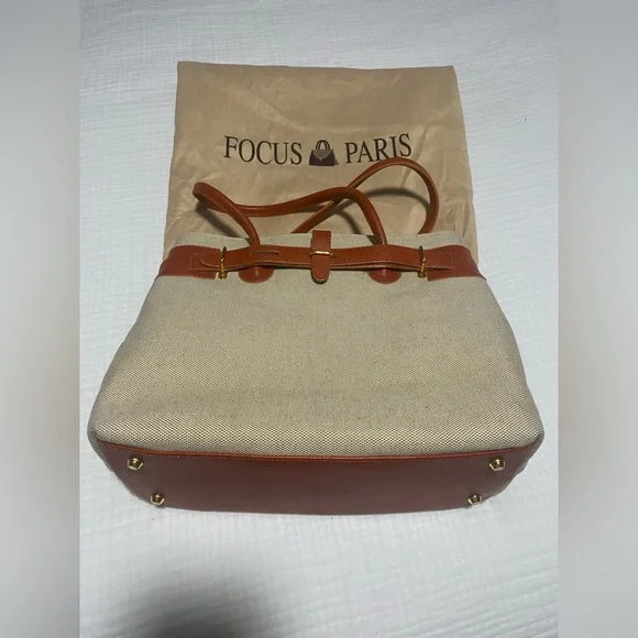 Stunning FOCUS PARIS Handbag - Picture 5 of 10
